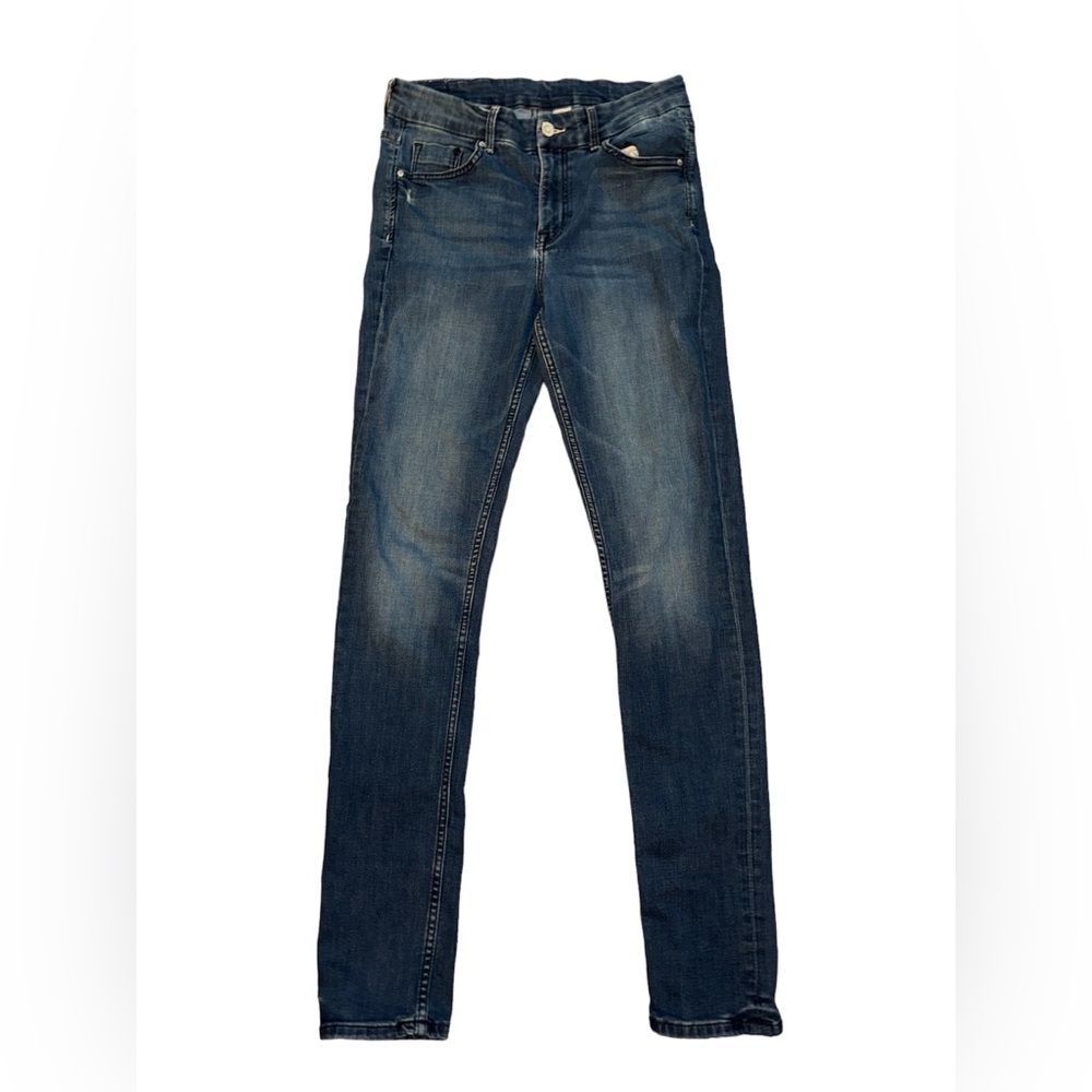 🌸H&M Blue Skinny Jeans with Classic Style